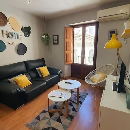 Aloja T Elvira Apartment Granada Luaran gambar