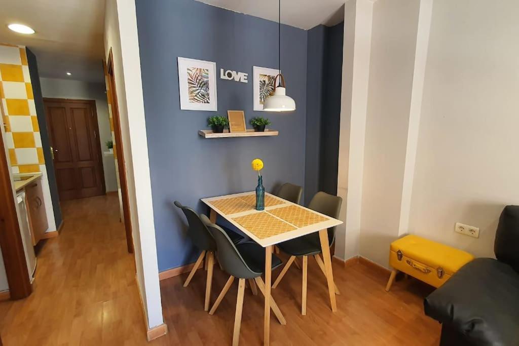 Aloja T Elvira Apartment Granada Luaran gambar